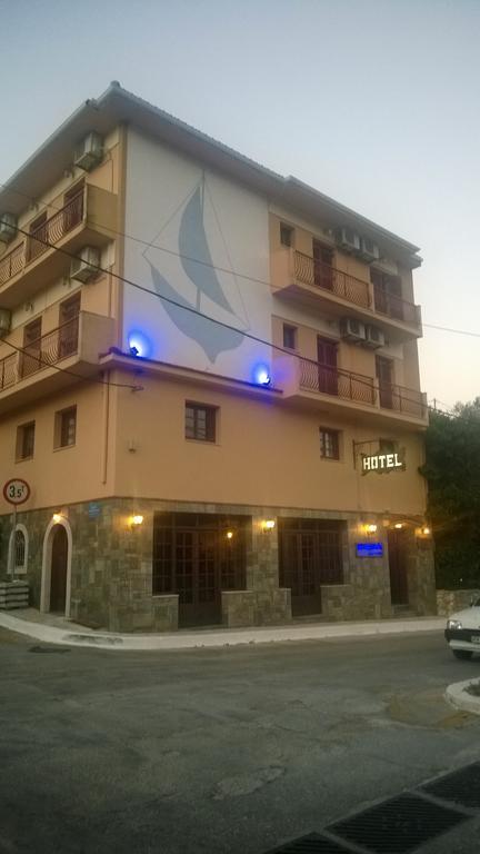 Moustakis Hotel Agia Efimia Екстериор снимка