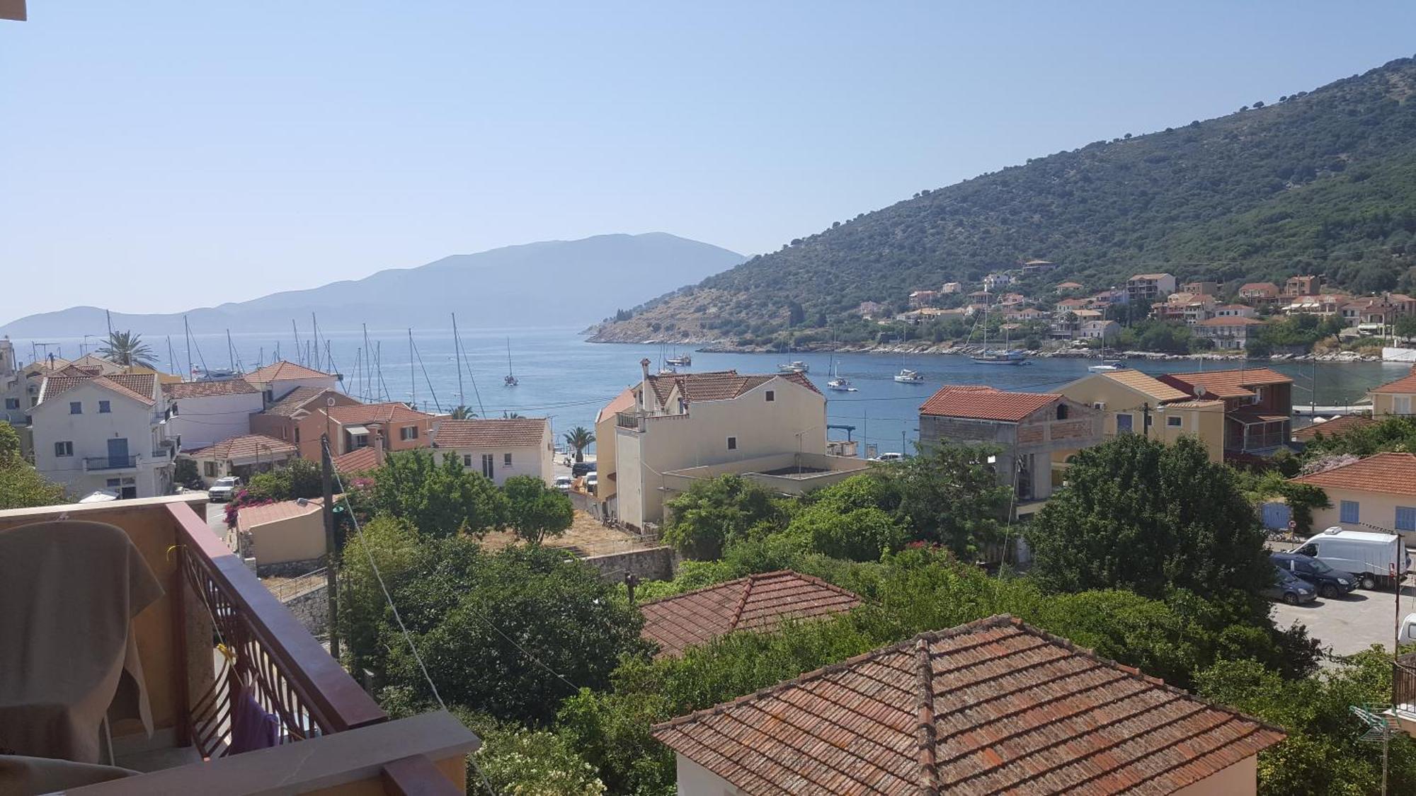 Moustakis Hotel Agia Efimia Екстериор снимка